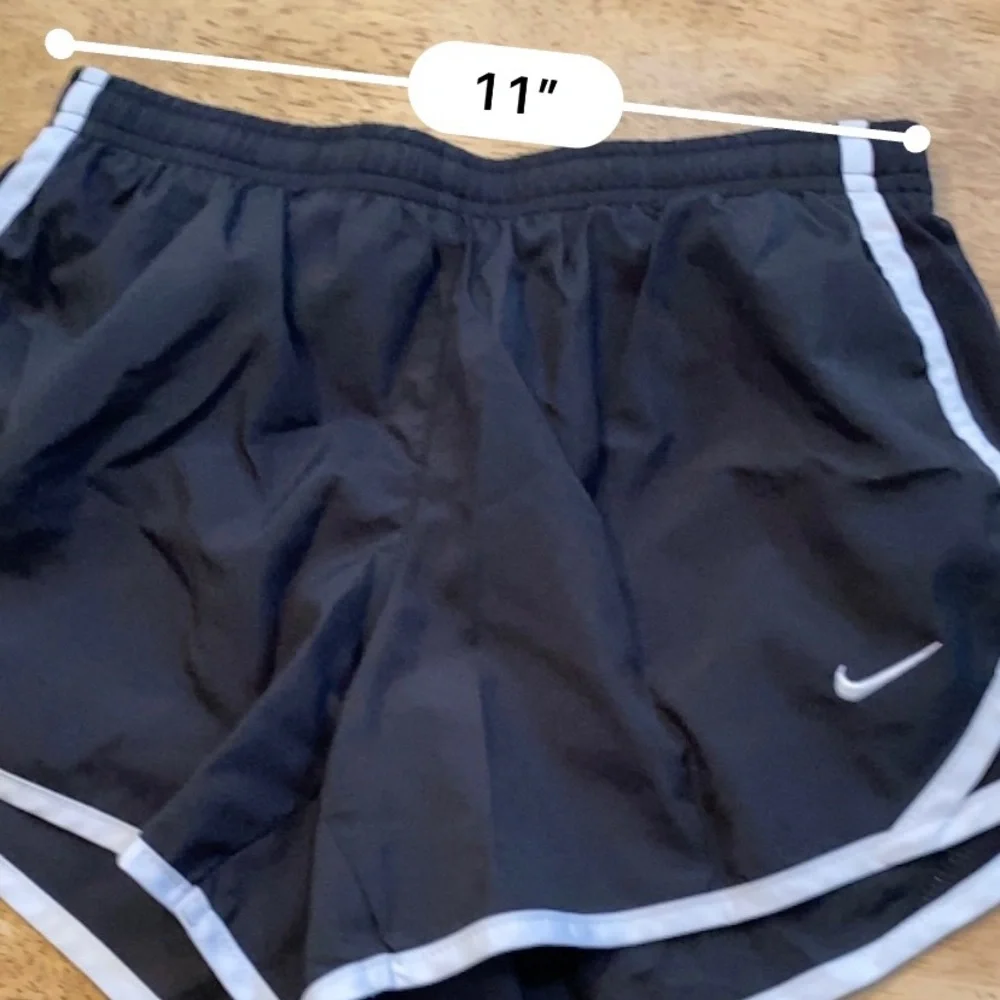 Nike Dri‎ Fit Girl’s Medium 100% Poly Black Athletic Shorts